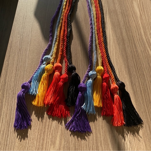 🎓Graduation cords!! - Picture 4 of 5